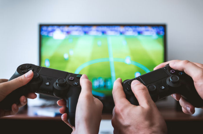 Football-Themed Online Games