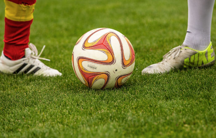 Sports Enthusiasts in the UK and Romania: Key Differences